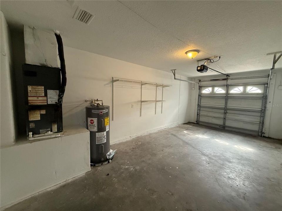 For Sale: $330,000 (3 beds, 2 baths, 1286 Square Feet)