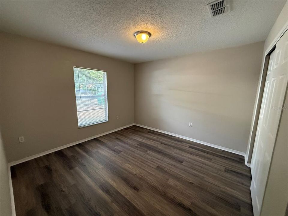 For Sale: $330,000 (3 beds, 2 baths, 1286 Square Feet)