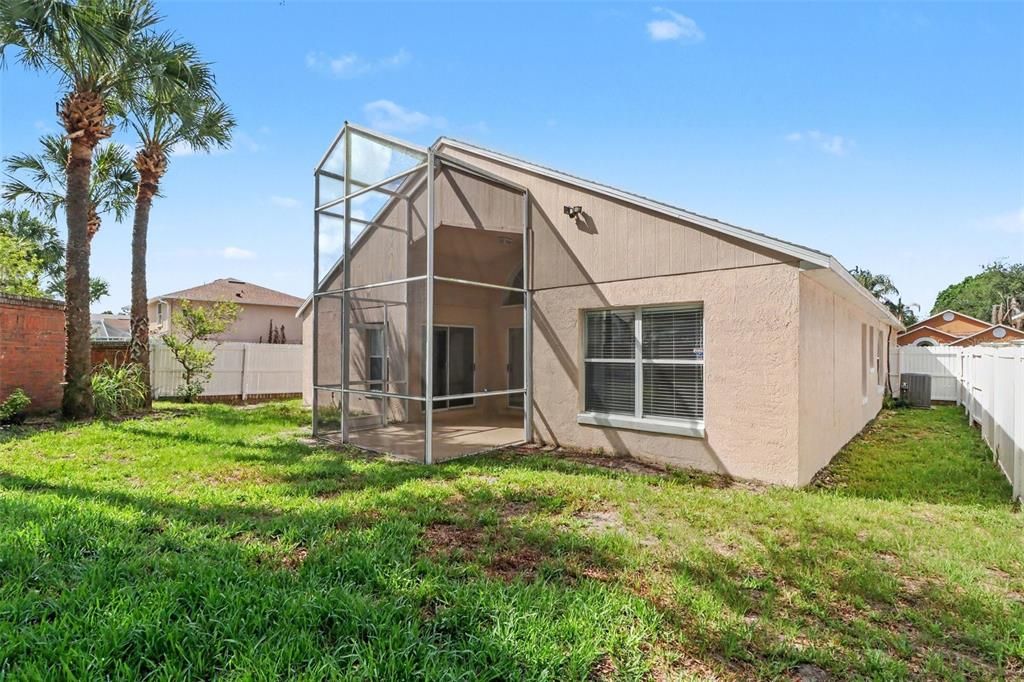 For Sale: $299,900 (4 beds, 2 baths, 1679 Square Feet)