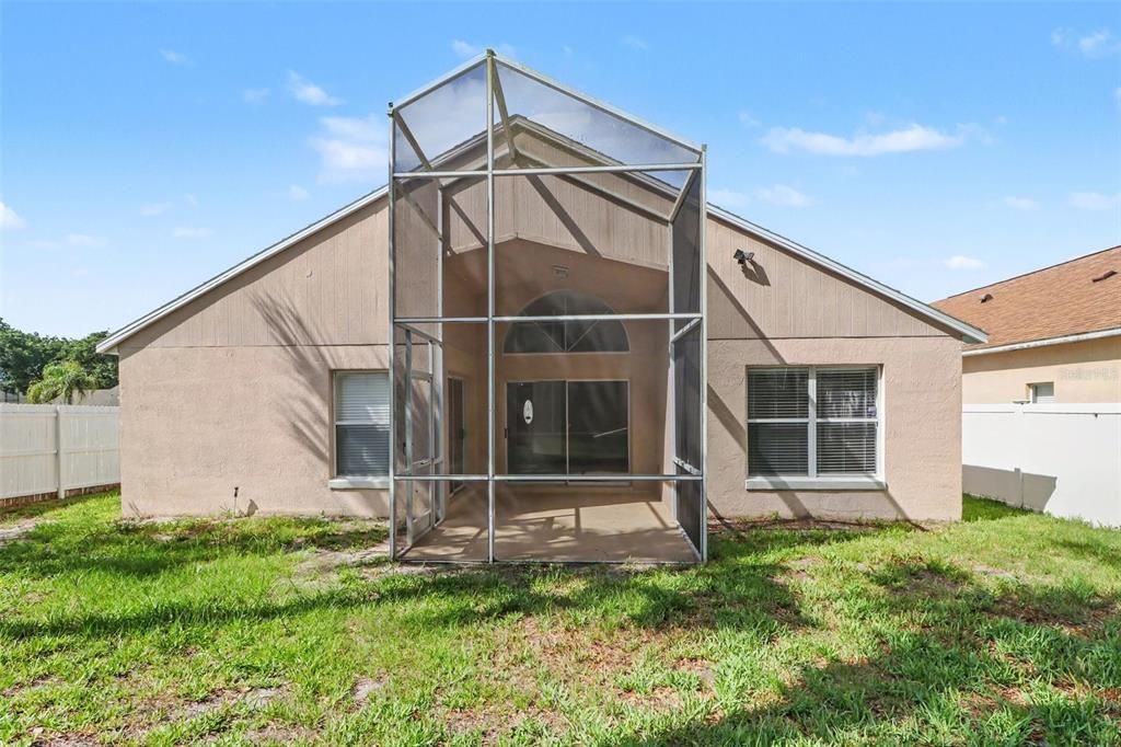 For Sale: $299,900 (4 beds, 2 baths, 1679 Square Feet)