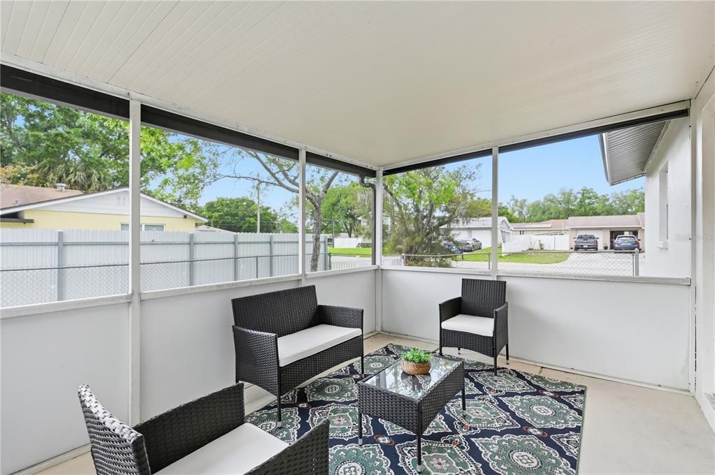 For Sale: $384,900 (3 beds, 2 baths, 1416 Square Feet)