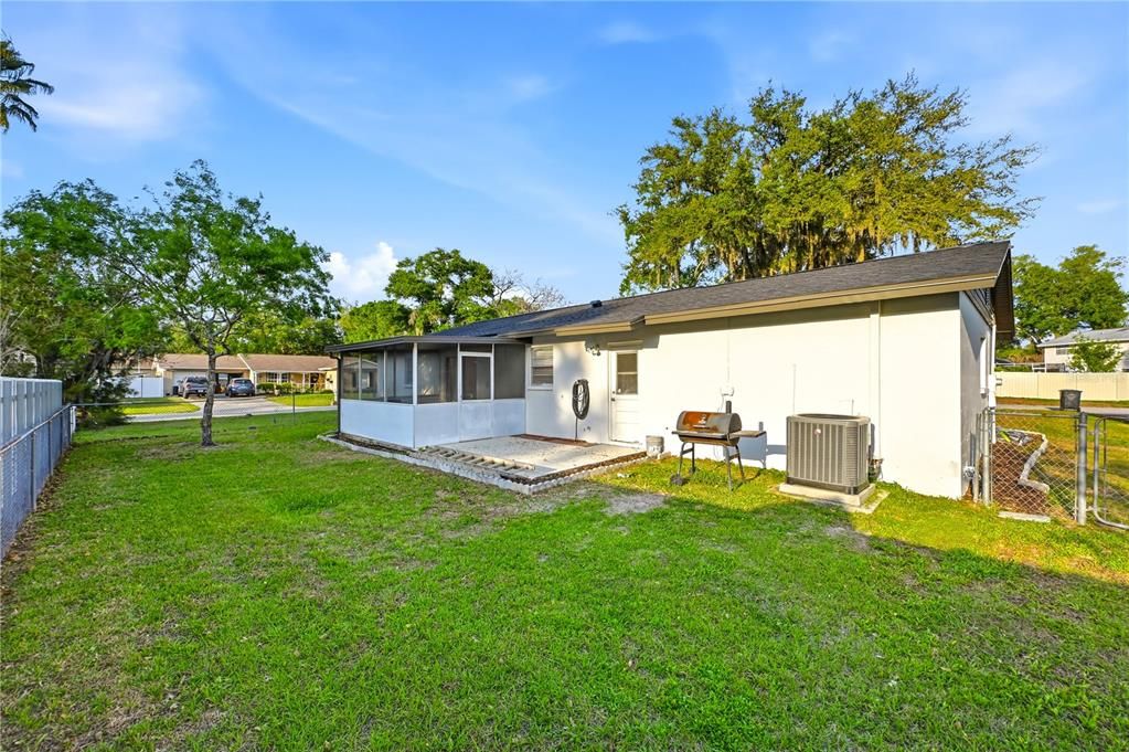 For Sale: $384,900 (3 beds, 2 baths, 1416 Square Feet)