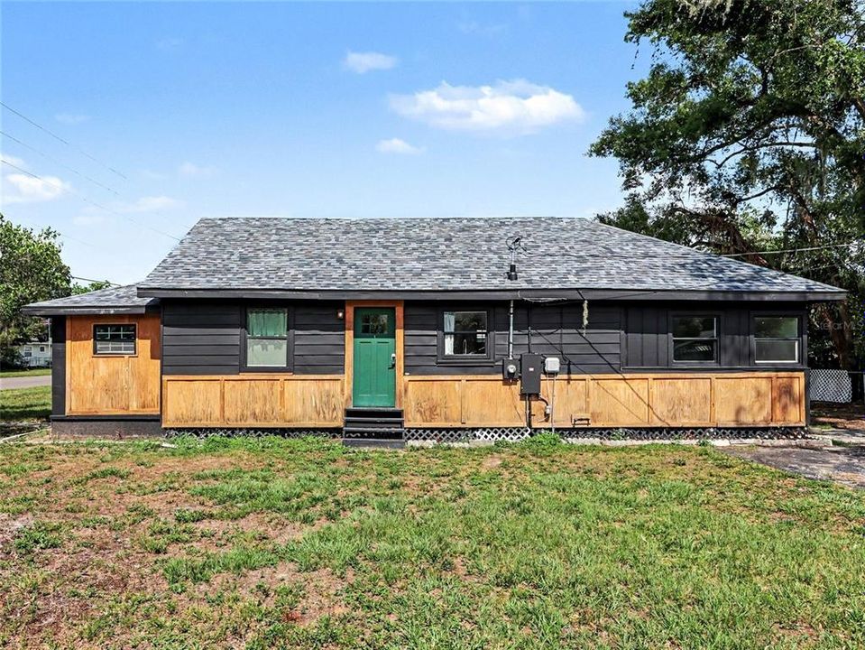 For Rent: $1,600 (2 beds, 1 baths, 800 Square Feet)
