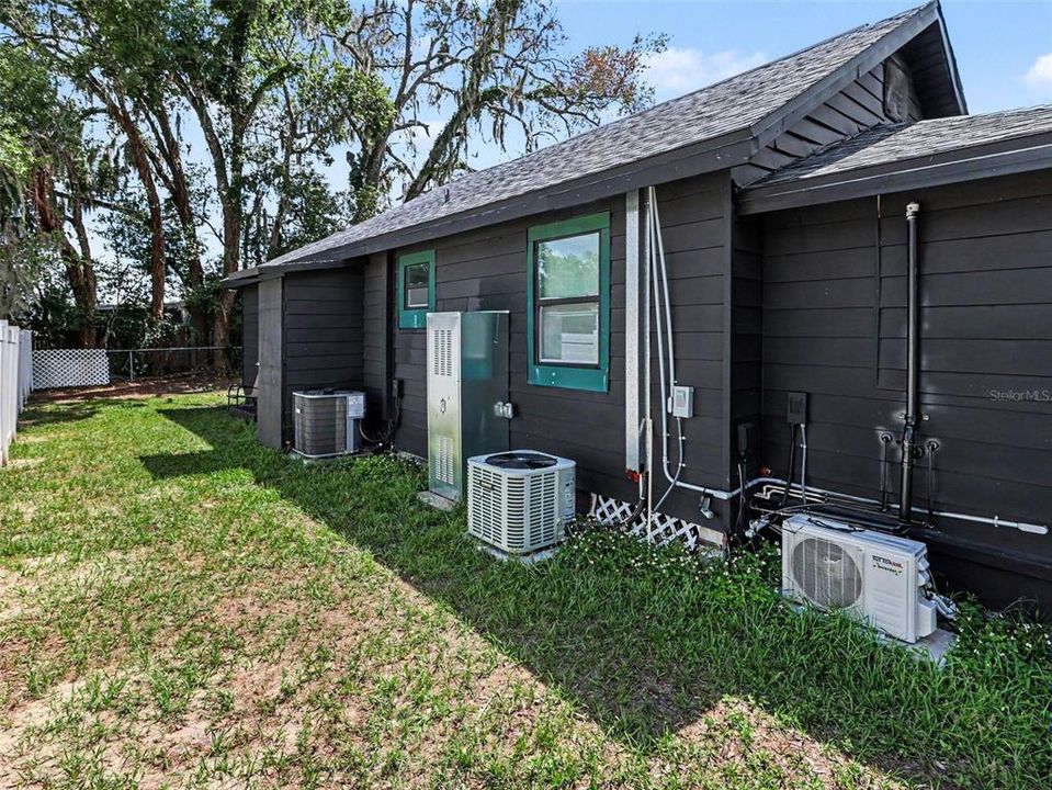 For Rent: $1,600 (2 beds, 1 baths, 800 Square Feet)