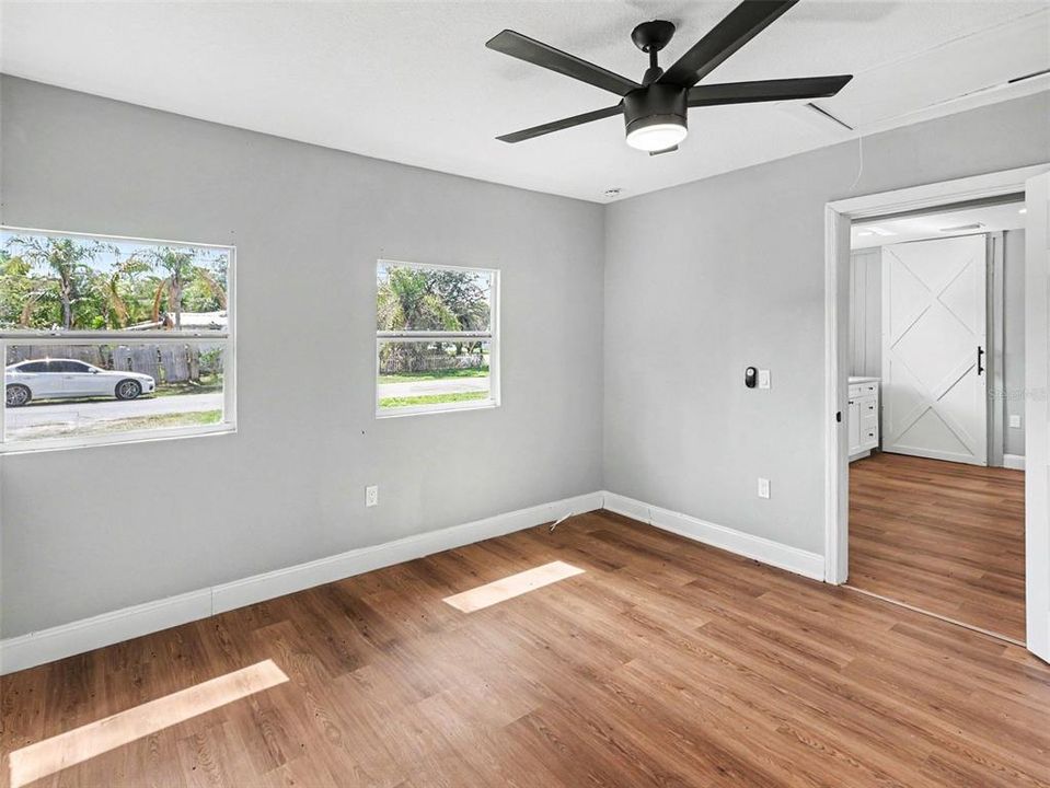 For Rent: $1,600 (2 beds, 1 baths, 800 Square Feet)
