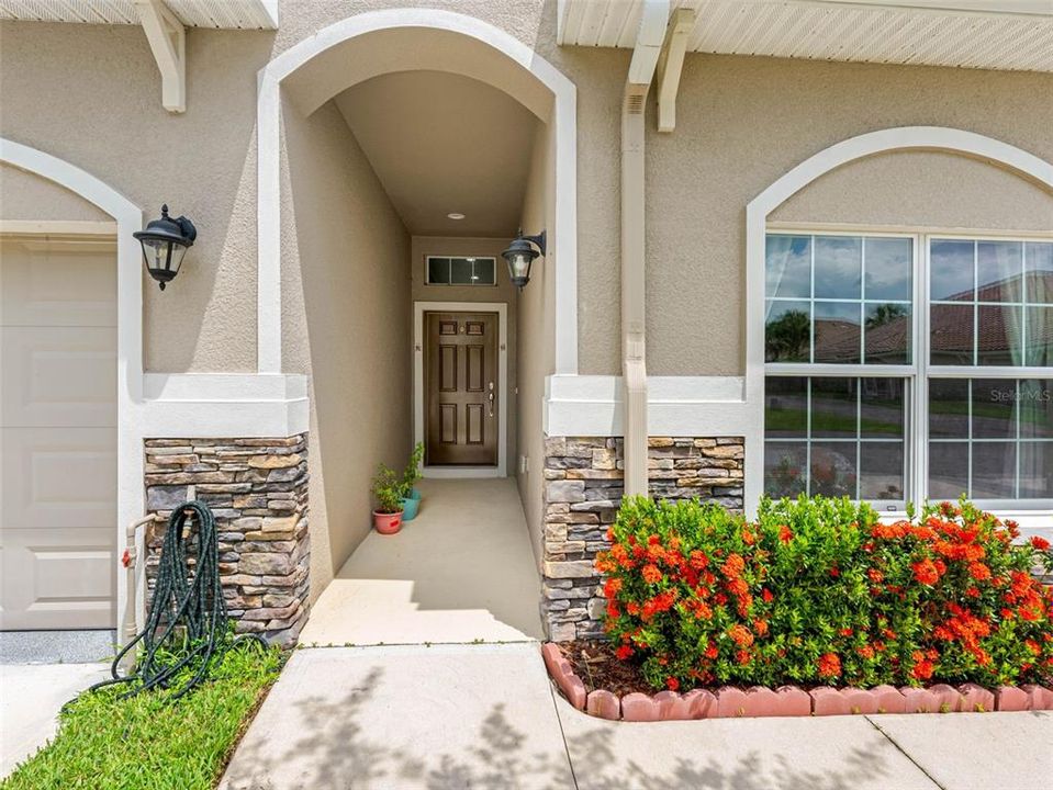 For Sale: $519,000 (2 beds, 2 baths, 1614 Square Feet)