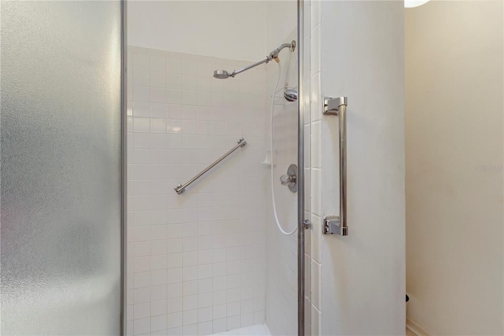 For Sale: $233,000 (2 beds, 2 baths, 1308 Square Feet)