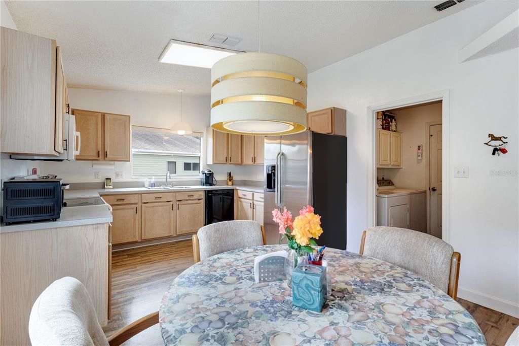 For Sale: $233,000 (2 beds, 2 baths, 1308 Square Feet)