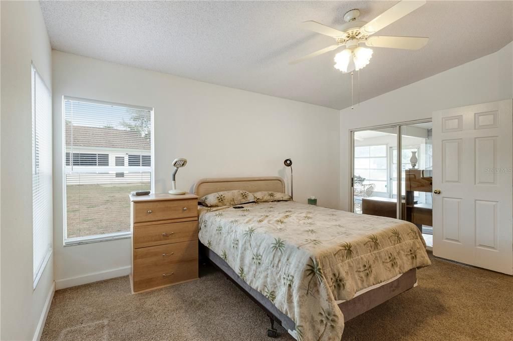 For Sale: $233,000 (2 beds, 2 baths, 1308 Square Feet)