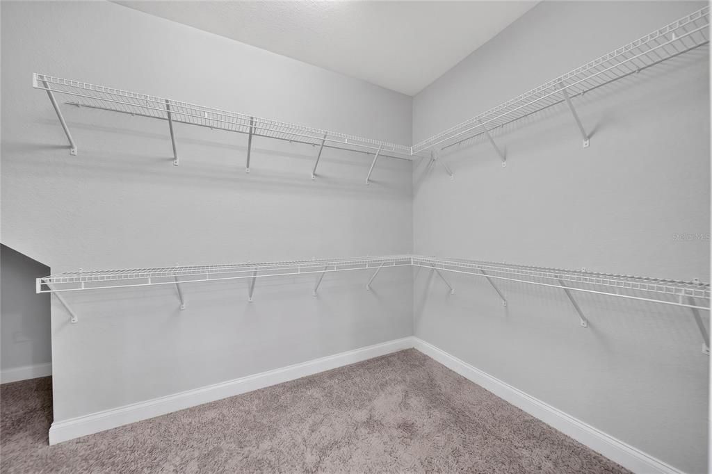 For Sale: $534,900 (5 beds, 3 baths, 3092 Square Feet)