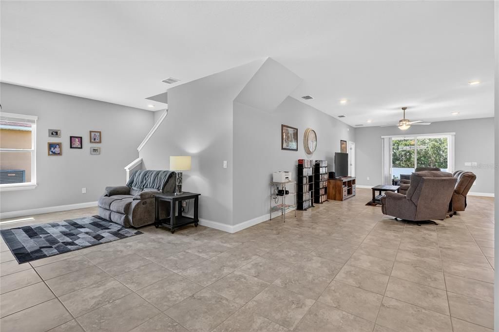For Sale: $534,900 (5 beds, 3 baths, 3092 Square Feet)