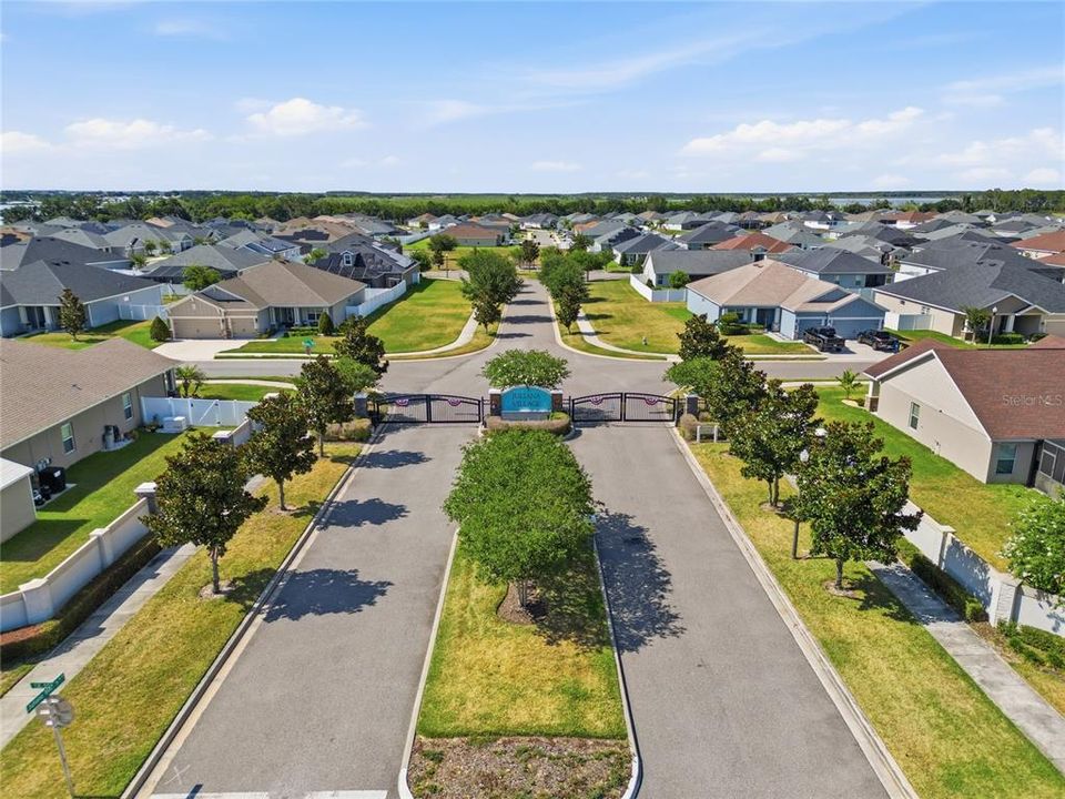 For Sale: $534,900 (5 beds, 3 baths, 3092 Square Feet)
