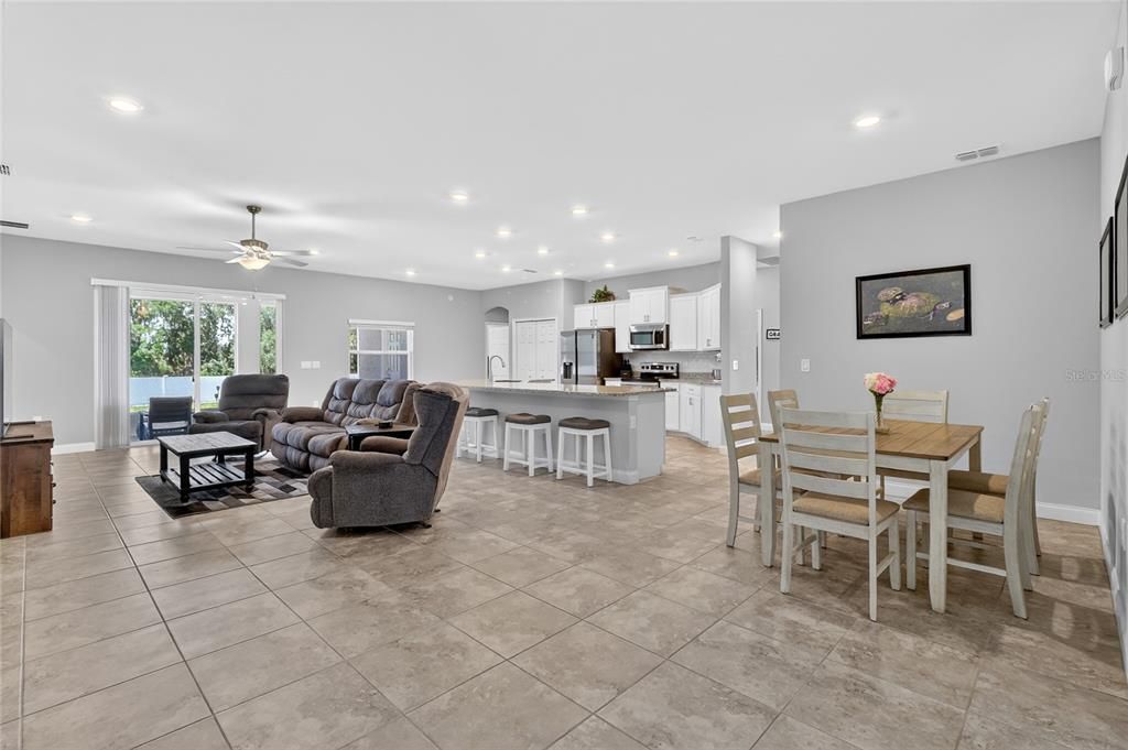 For Sale: $534,900 (5 beds, 3 baths, 3092 Square Feet)