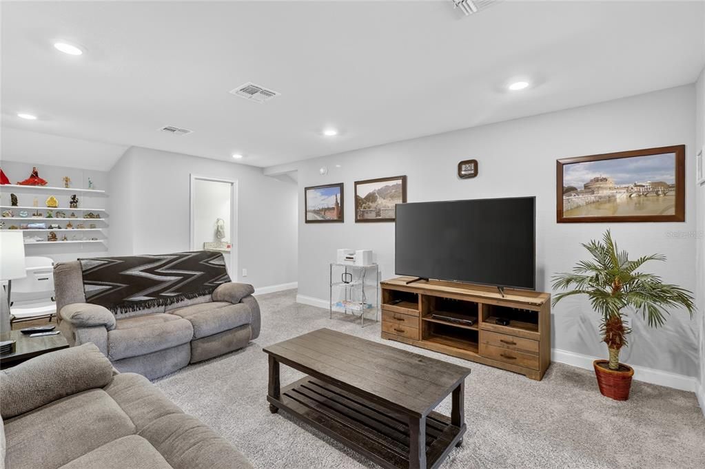 For Sale: $534,900 (5 beds, 3 baths, 3092 Square Feet)