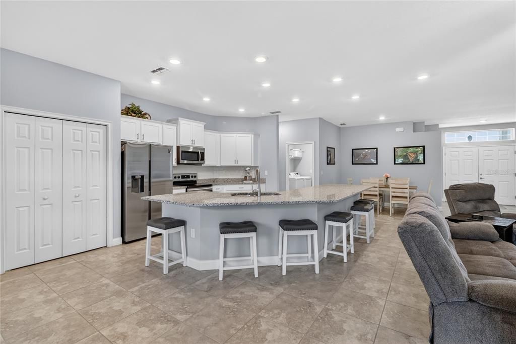 For Sale: $534,900 (5 beds, 3 baths, 3092 Square Feet)