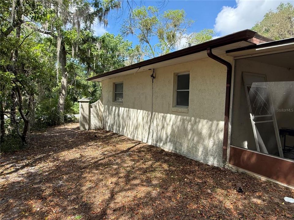 For Sale: $239,900 (2 beds, 2 baths, 1440 Square Feet)