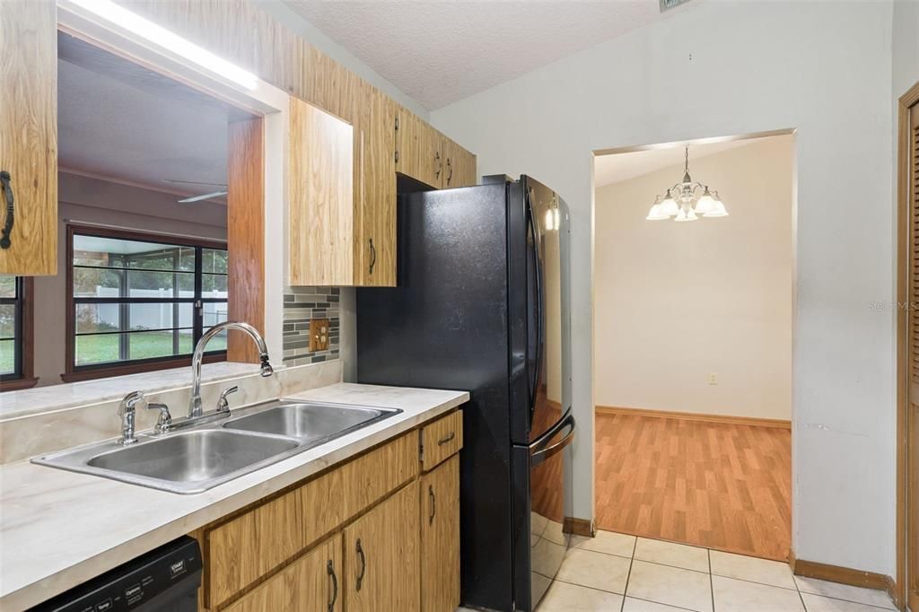 For Sale: $480,000 (3 beds, 2 baths, 2187 Square Feet)