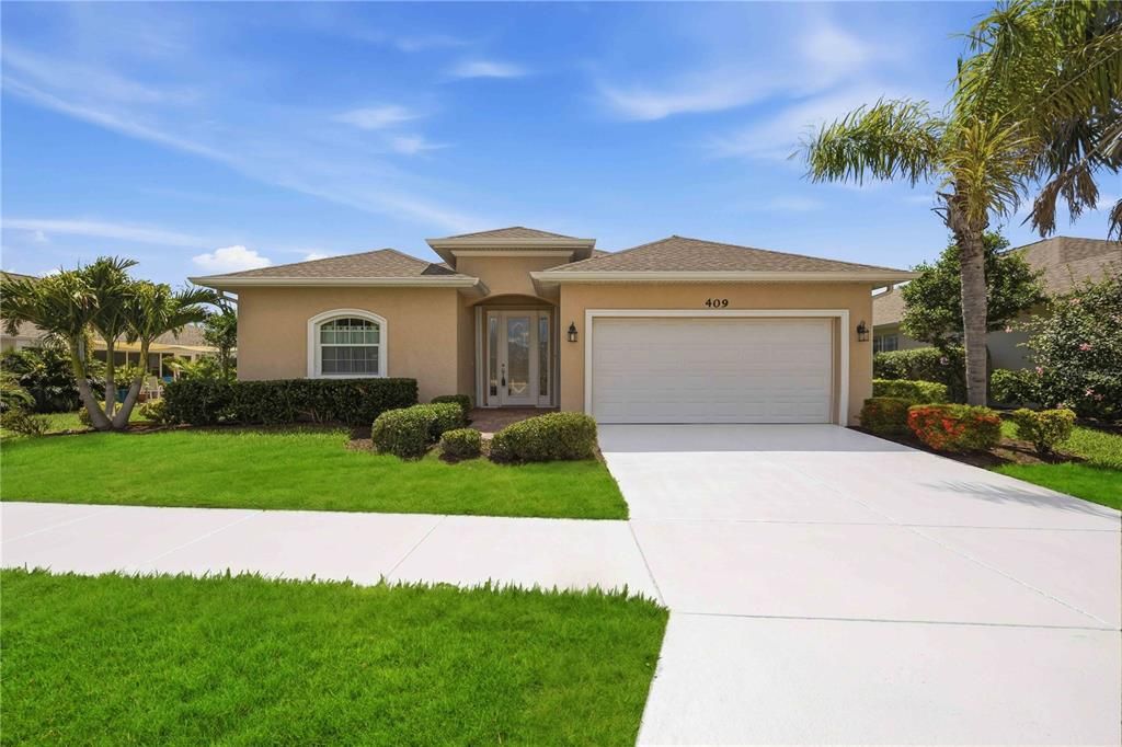 For Sale: $425,000 (3 beds, 2 baths, 2092 Square Feet)