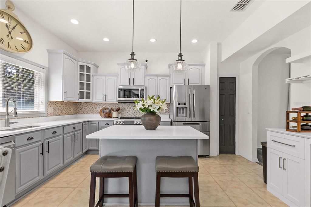 На продажу: $899,900 (5 спален, 2 ванн, 3424 Квадратных фут)