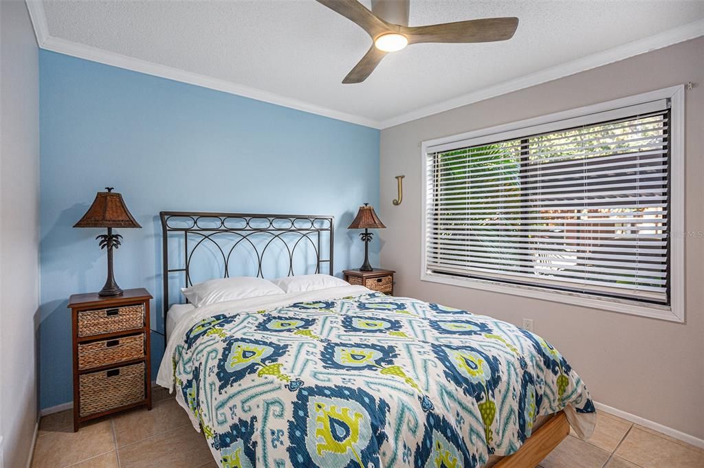For Rent: $2,450 (2 beds, 2 baths, 1060 Square Feet)