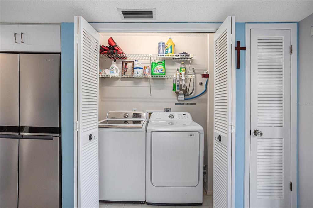 For Rent: $2,450 (2 beds, 2 baths, 1060 Square Feet)