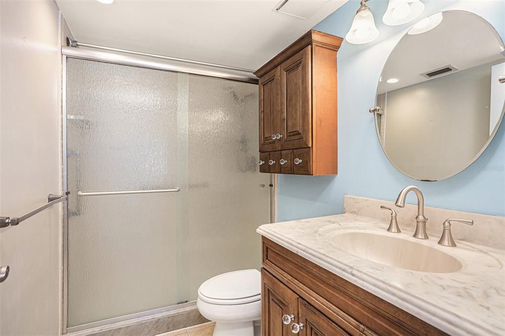 For Rent: $2,450 (2 beds, 2 baths, 1060 Square Feet)