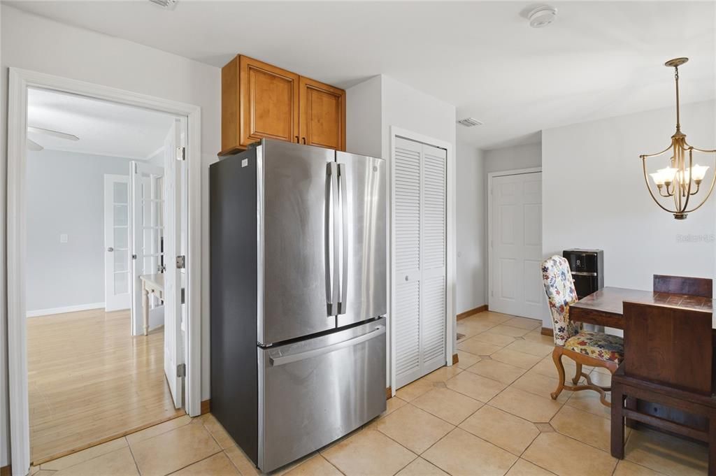 For Sale: $389,900 (3 beds, 2 baths, 1680 Square Feet)