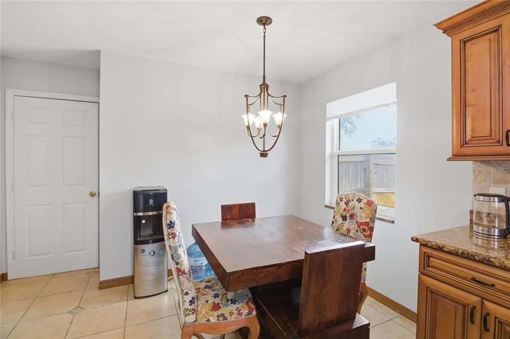 For Sale: $389,900 (3 beds, 2 baths, 1680 Square Feet)