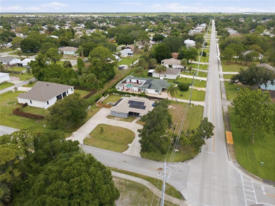 For Sale: $389,900 (3 beds, 2 baths, 1680 Square Feet)