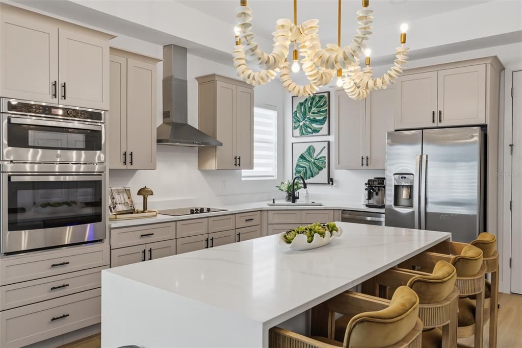 For Sale: $649,900 (3 beds, 2 baths, 1712 Square Feet)