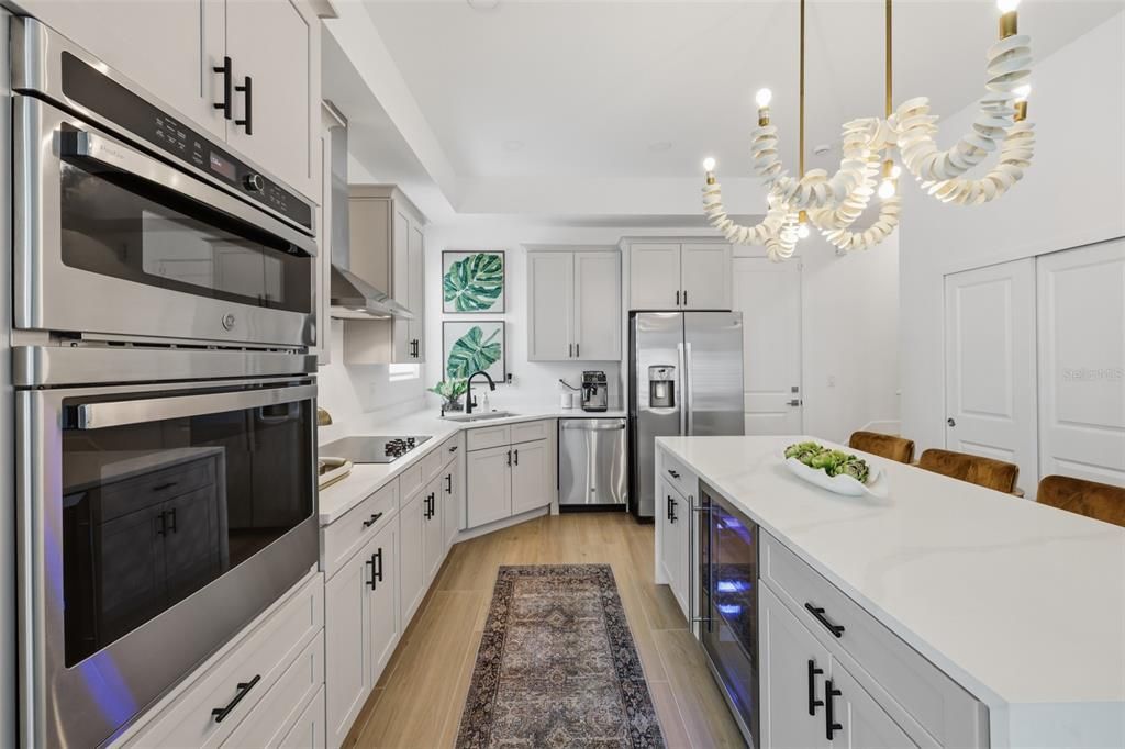 For Sale: $649,900 (3 beds, 2 baths, 1712 Square Feet)