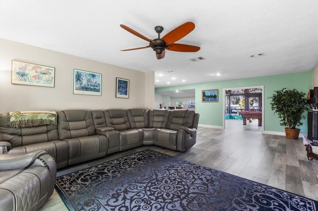 For Sale: $675,000 (3 beds, 2 baths, 2167 Square Feet)