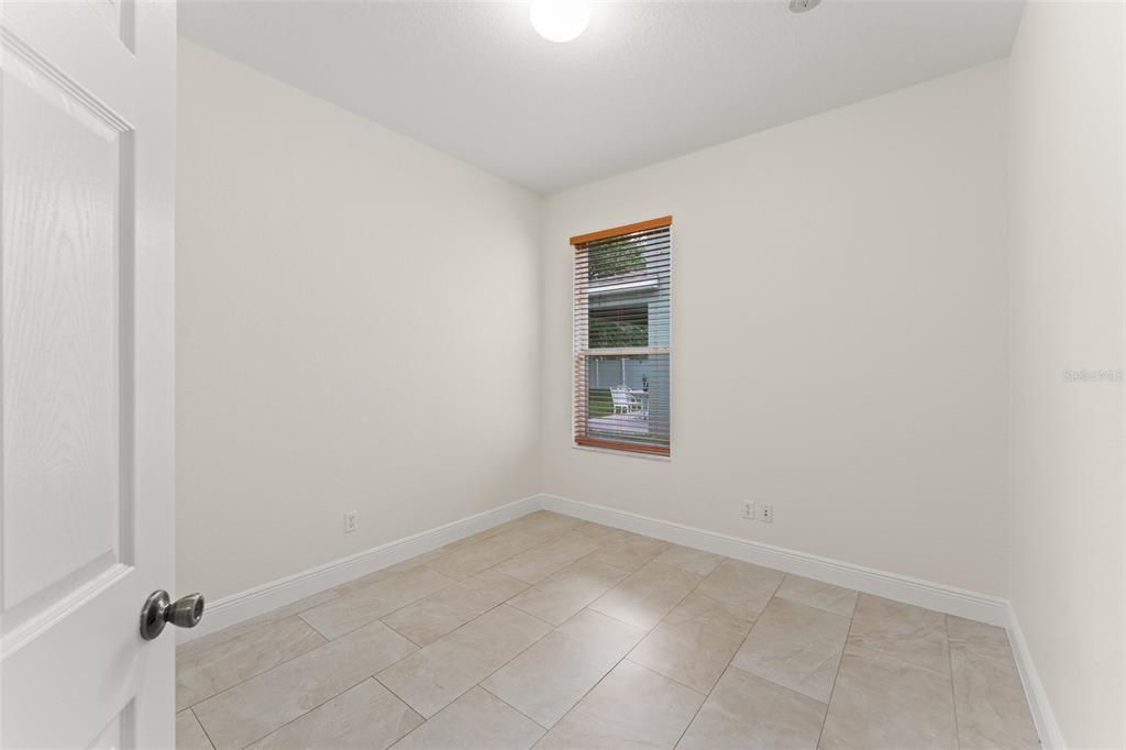 For Rent: $2,800 (3 beds, 2 baths, 1820 Square Feet)