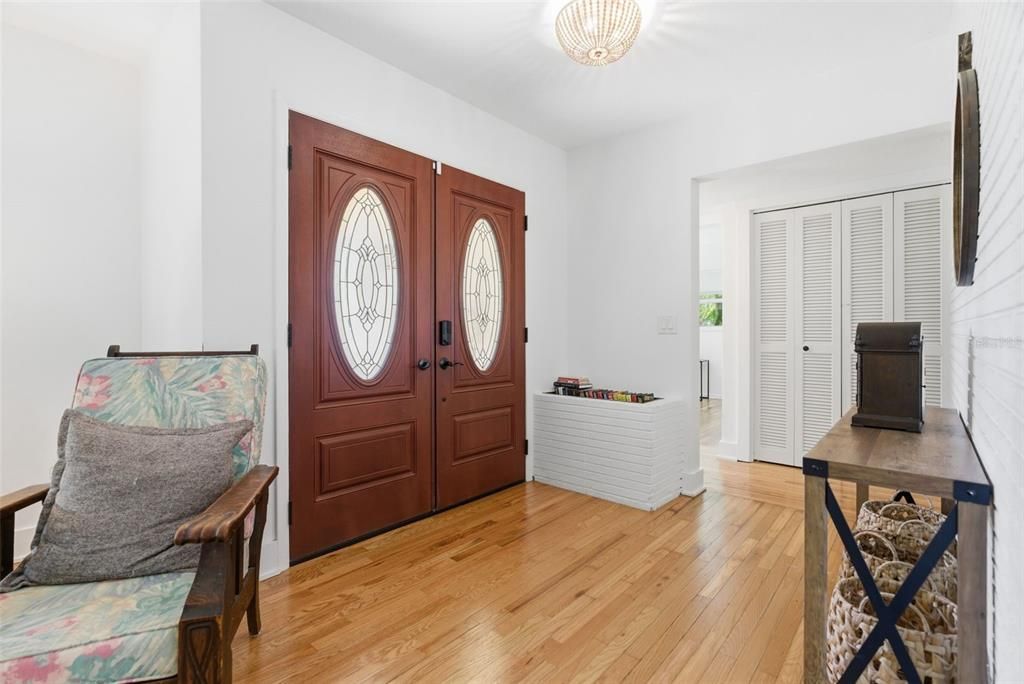 На продажу: $434,999 (3 спален, 2 ванн, 1356 Квадратных фут)