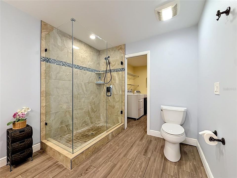 На продажу: $574,900 (3 спален, 2 ванн, 1990 Квадратных фут)