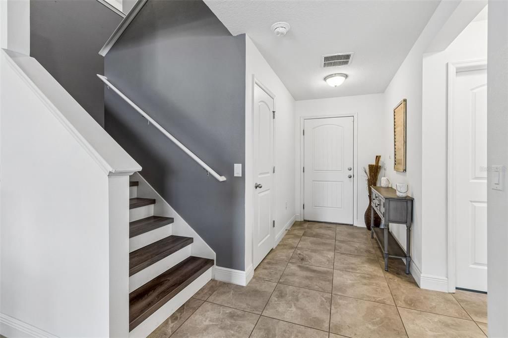 Active With Contract: $459,900 (4 beds, 3 baths, 2637 Square Feet)