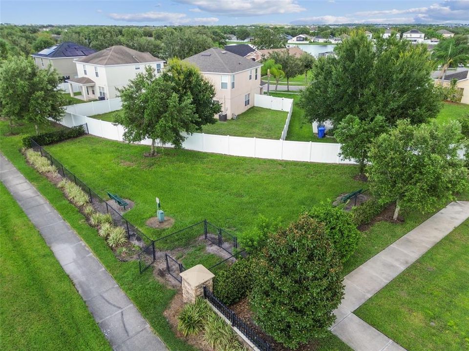 Active With Contract: $459,900 (4 beds, 3 baths, 2637 Square Feet)