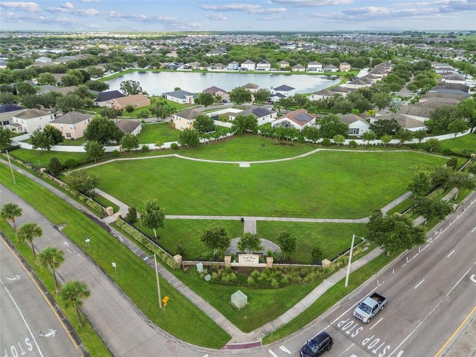 Active With Contract: $459,900 (4 beds, 3 baths, 2637 Square Feet)