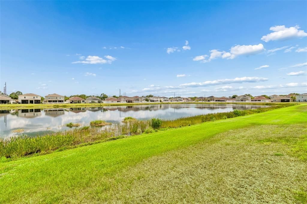Active With Contract: $459,900 (4 beds, 3 baths, 2637 Square Feet)