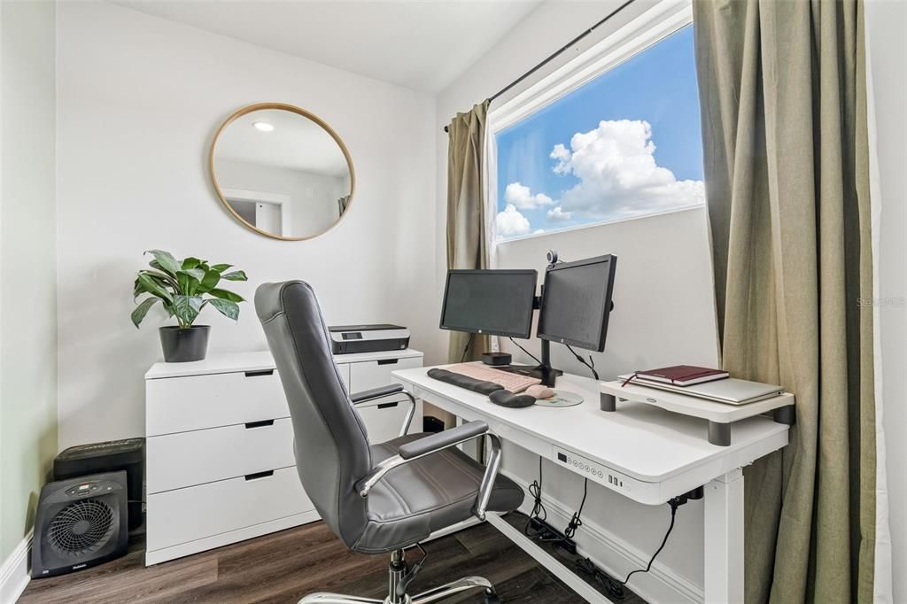 Active With Contract: $459,900 (4 beds, 3 baths, 2637 Square Feet)