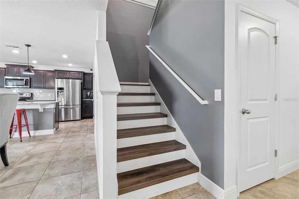 Active With Contract: $459,900 (4 beds, 3 baths, 2637 Square Feet)