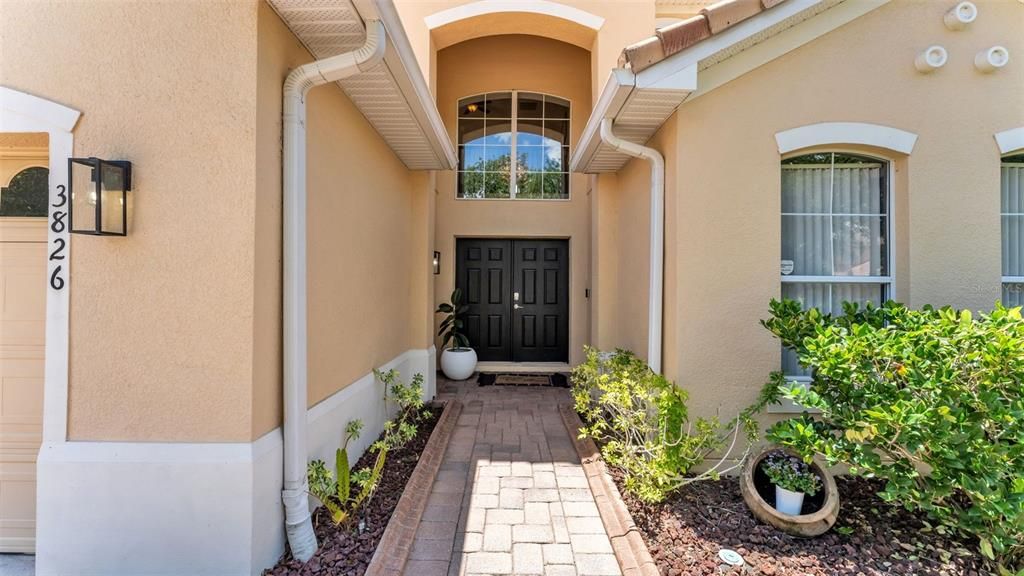 En Venta: $649,900 (5 camas, 4 baños, 3651 Pies cuadrados)