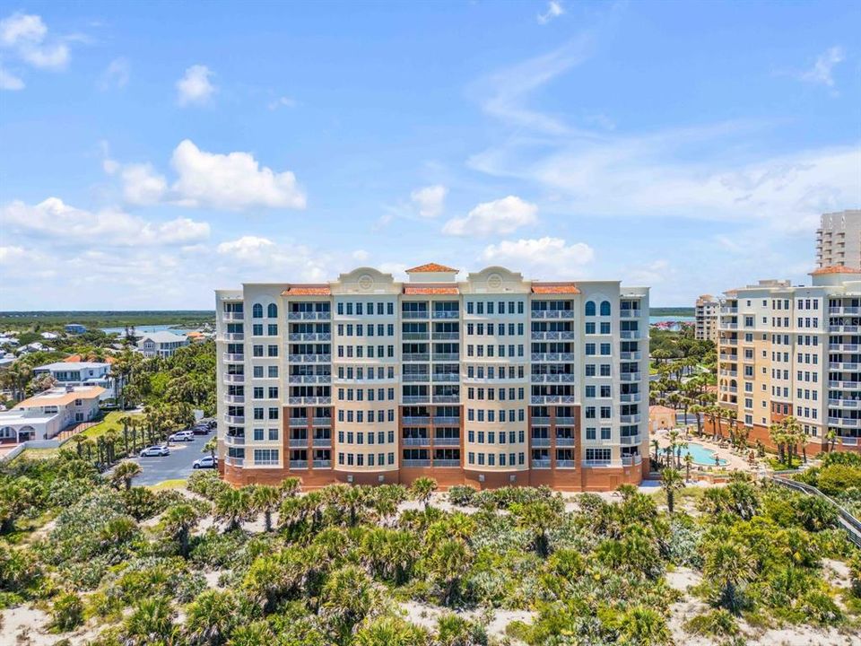 For Sale: $1,159,000 (3 beds, 2 baths, 1750 Square Feet)