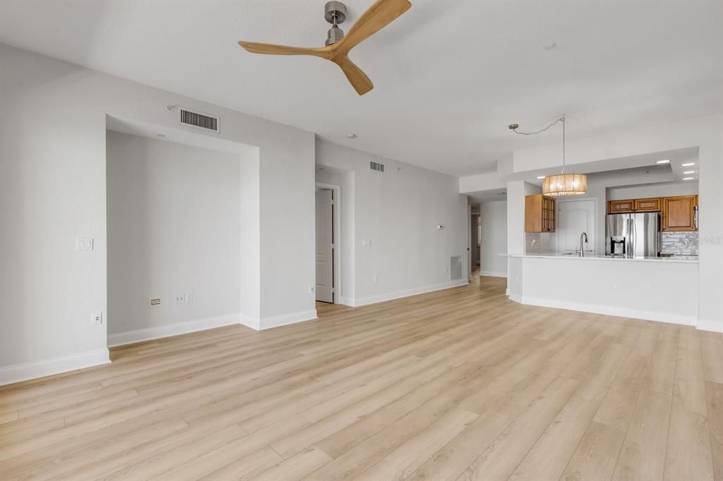 For Sale: $1,159,000 (3 beds, 2 baths, 1750 Square Feet)