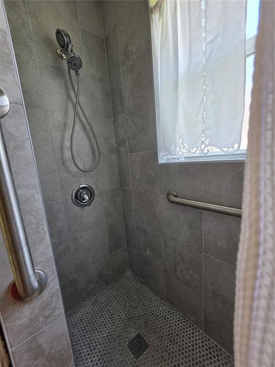 En Renta: $2,700 (3 camas, 2 baños, 1749 Pies cuadrados)