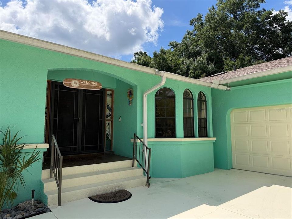 For Sale: $695,000 (3 beds, 2 baths, 2067 Square Feet)