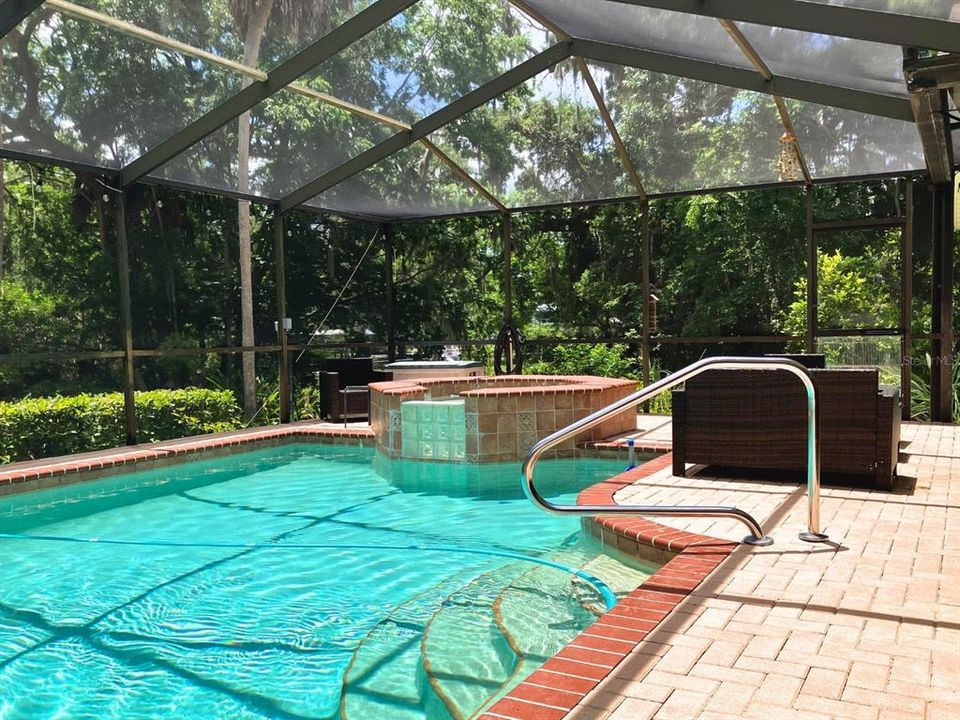 For Sale: $695,000 (3 beds, 2 baths, 2067 Square Feet)