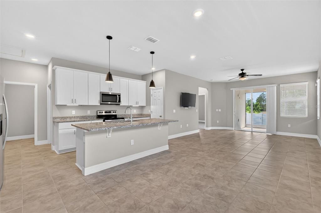 For Rent: $2,600 (3 beds, 2 baths, 1502 Square Feet)