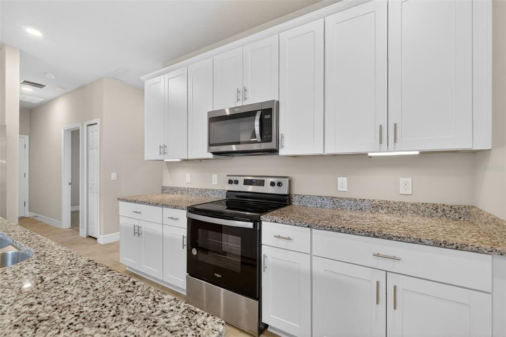 For Rent: $2,600 (3 beds, 2 baths, 1502 Square Feet)