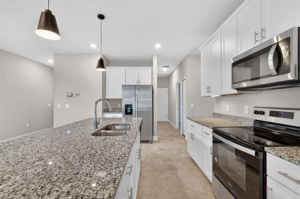 For Rent: $2,600 (3 beds, 2 baths, 1502 Square Feet)
